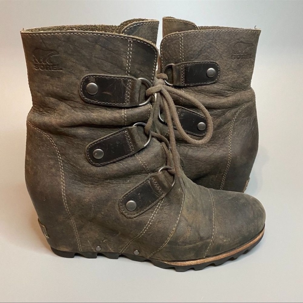 Sorel boots 8